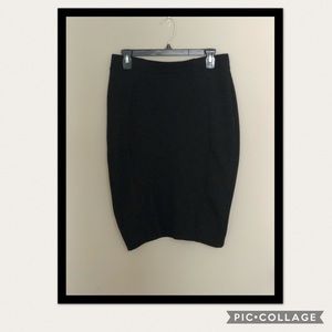 Medium Carmen Mark Volvo Black Pencil Skirt.